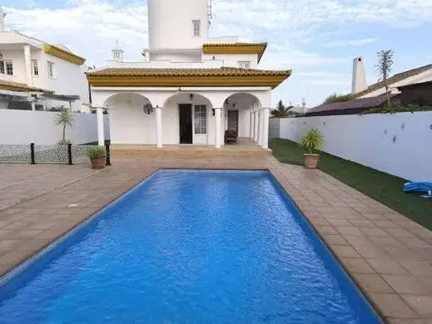 Chalet en Pozo del Camino