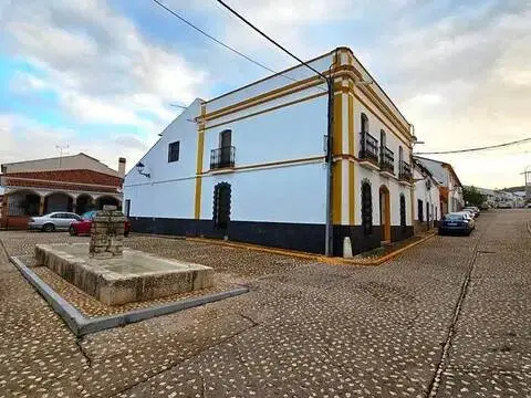 Casa rústica en calle de la Cruz