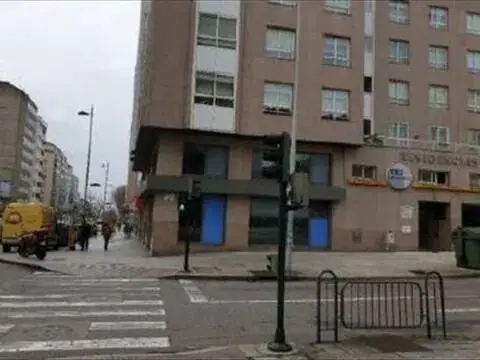 Local comercial en Avenida de la Florida