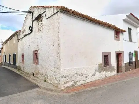 Casa rústica en calle de Martínez Encarnación del Peral