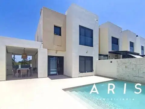 Casa en El Romeral-Santa Amalia