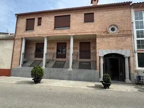 Chalet en Villaluenga de La Sagra