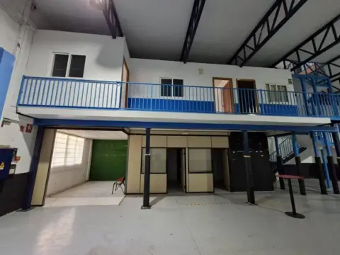 Nave industrial en Puente Tocinos