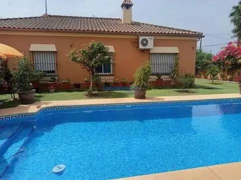 Chalet en Entrenúcleos