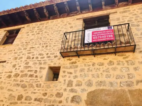 Casa rústica en calle de Agustín Pastor