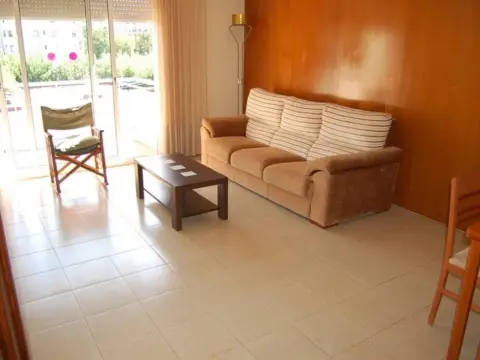 Piso en Barri de Mar-Ribes Roges-Plaça de la Sardana