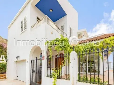 Chalet en El Far-El Dossel