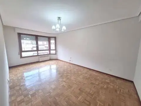 Piso en calle de Abendaño