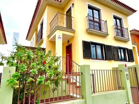 Casa en calle Las Candias