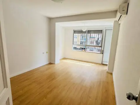 Departamento en alquiler con baja de precio en Extramurs