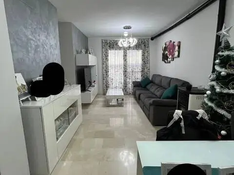 Piso en calle calle Jose Luis Sampedro S-N