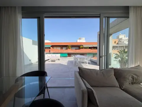 Piso en calle de Enrique Wolfson