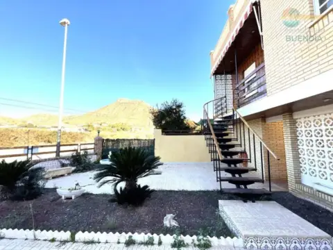 Casa en Los Puertos-Isla Plana
