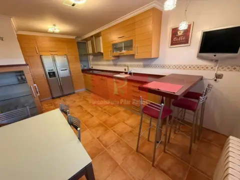 Casa pareada en Sariegos