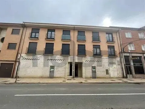 Local comercial en Sahagún