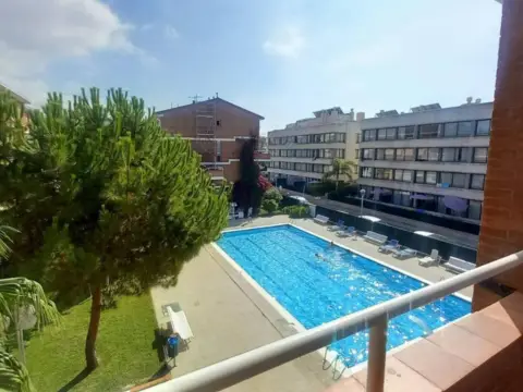 Piso en Barri de Mar-Ribes Roges-Plaça de la Sardana