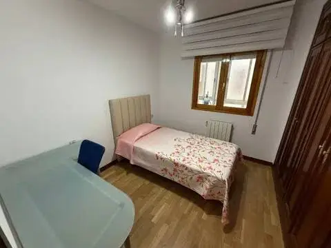 Habitación en Plaza de Toros-La Guija-Santa María-Ciudad Jardín-Los Rosales