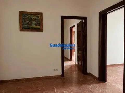 Piso en La Buhaira-San Bernardo