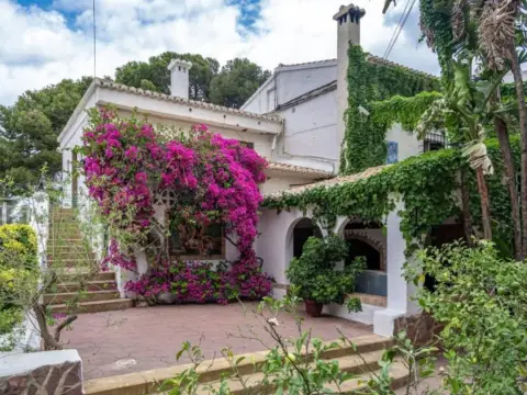 Casa en El Puig de Santa Maria