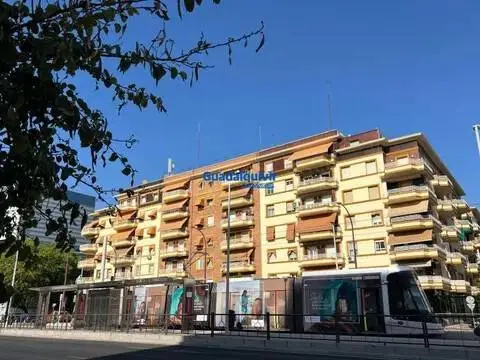 Piso en La Buhaira-San Bernardo