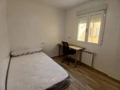 Habitación en calle de Toledo