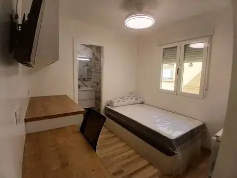 Habitación en calle de Toledo