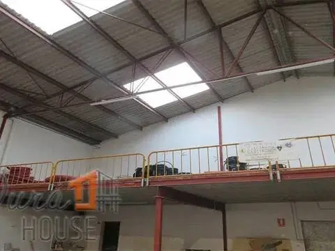 Nave industrial en Benaguasil