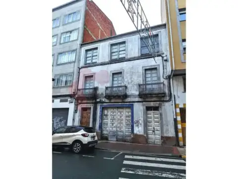 Edificio en A Milagrosa