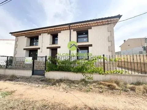 Chalet in San Esteban de Gormaz