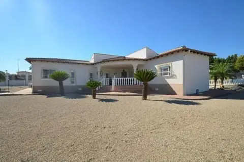 Chalet en Campos del Río