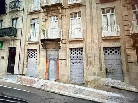 Local comercial en Centro-Areal
