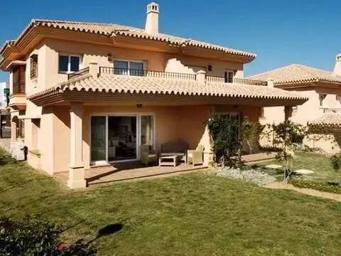 Casa en Urbanización Calahonda-Golf-Riviera del Sol-Miraflores