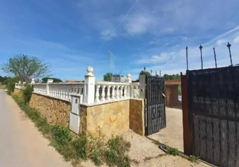 Chalet en calle Diseminado Pol 11 Parcela 61, nº Sn