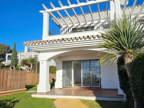 Casa en Urbanización Calahonda-Golf-Riviera del Sol-Miraflores