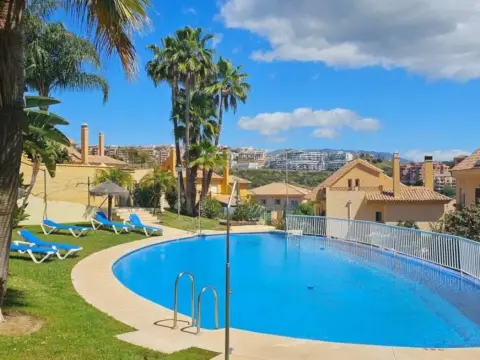 Casa en Urbanización Calahonda-Golf-Riviera del Sol-Miraflores