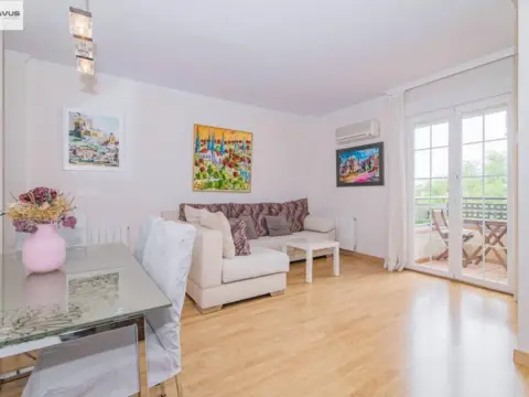 Piso en Los Periodistas-Parque Almunia-Albayda