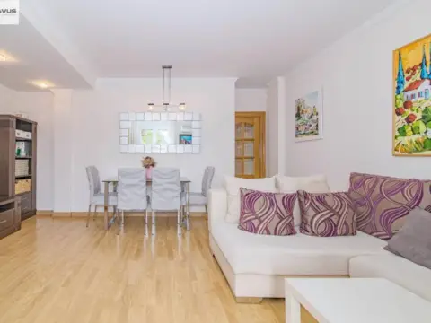 Piso en Los Periodistas-Parque Almunia-Albayda