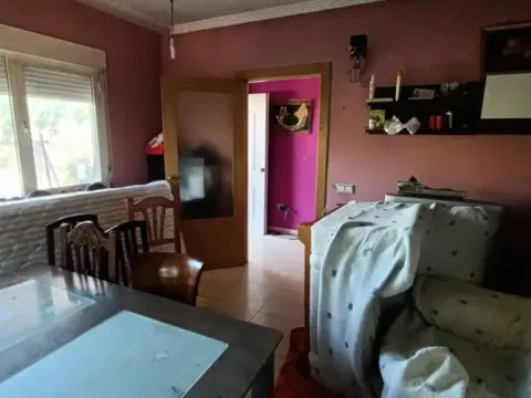 Casa rústica en Calvarrasa de Arriba
