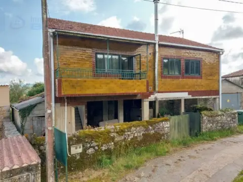 Casa rústica en Forcarei