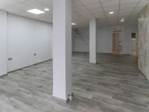 Local comercial en Alhaurín el Grande