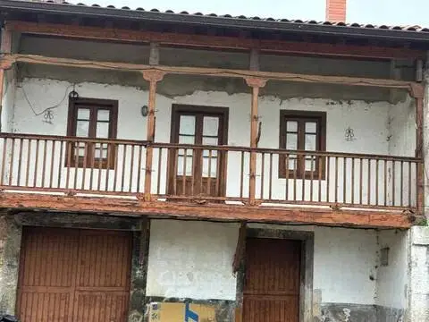 Casa rústica en Riotuerto