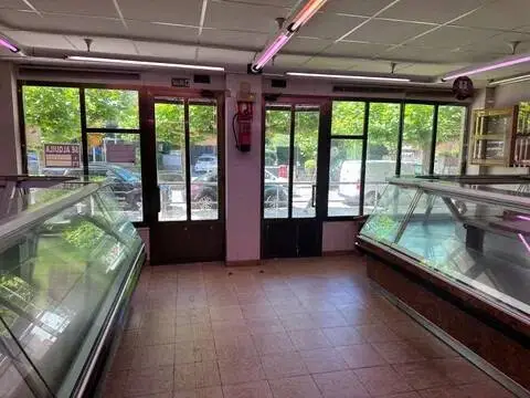 Local comercial en Castrillón