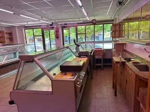 Local comercial en Castrillón