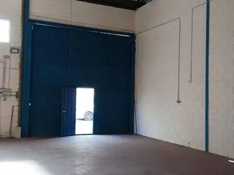 Nave industrial en Pla de la Vall-llonga