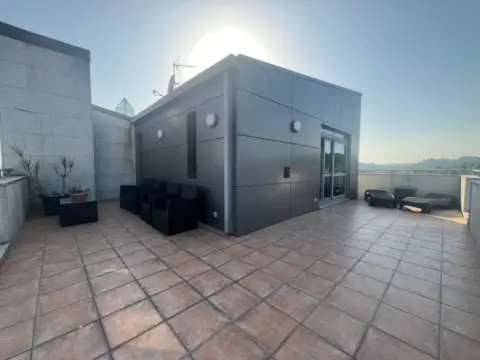 Piso en Campus Sur-Santa Marta