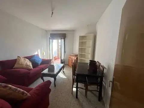 Piso en calle de los Naranjos