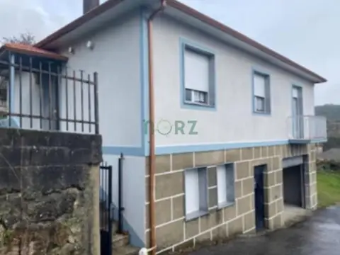Casa en A Carreira (Lobios)