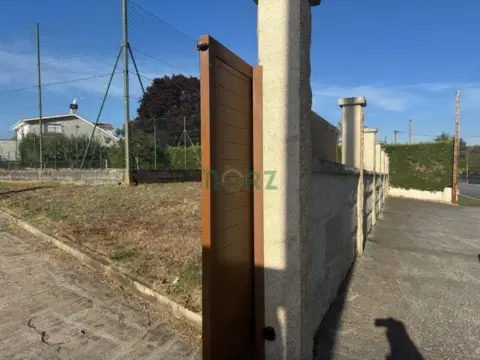 Chalet en San Cibrao Das Viñas (Capital)