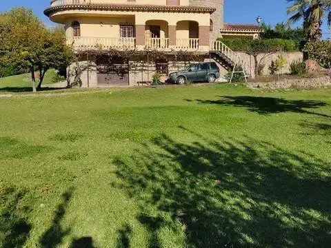 Chalet en Madrigal de La Vera