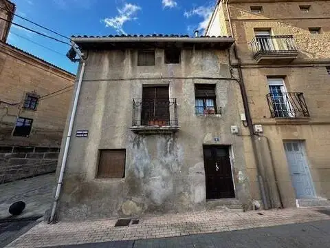 Casa rústica en calle del Pez